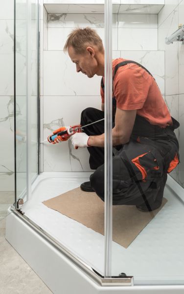 Shower Caulking Replacement in Richardson