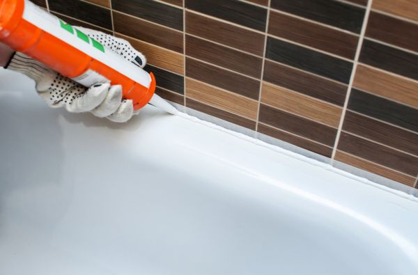 Bathtub Sealing in Richardson