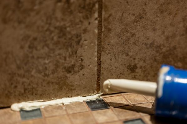 Shower Caulk Replacement in Richardson